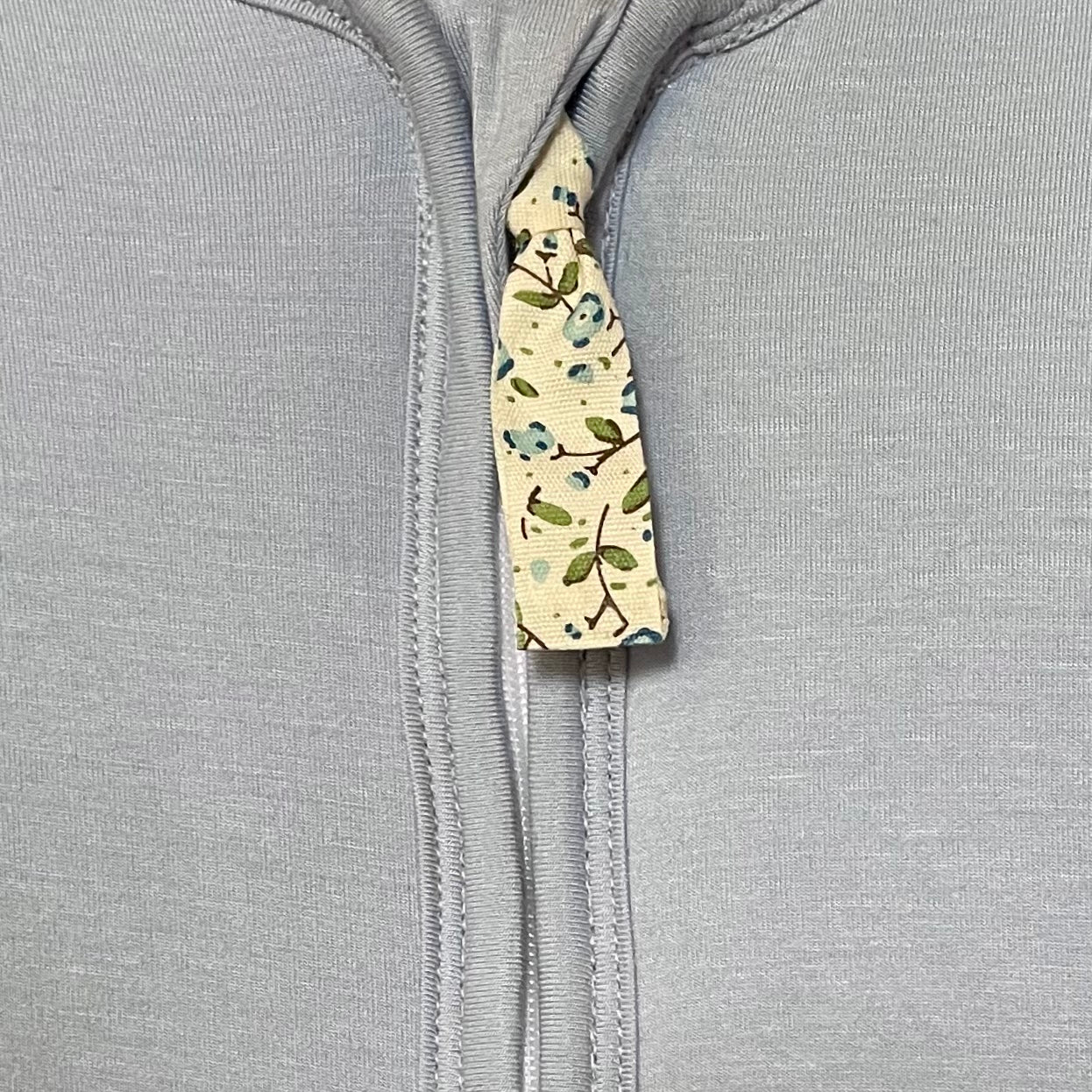 SACO DE DORMIR PREMIUM - CIERRE FLOREADO